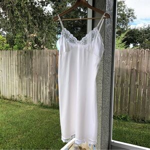 Vintage Ashley Taylor White Slip Dress Women’s 34 B with Lace Trim, Size Small